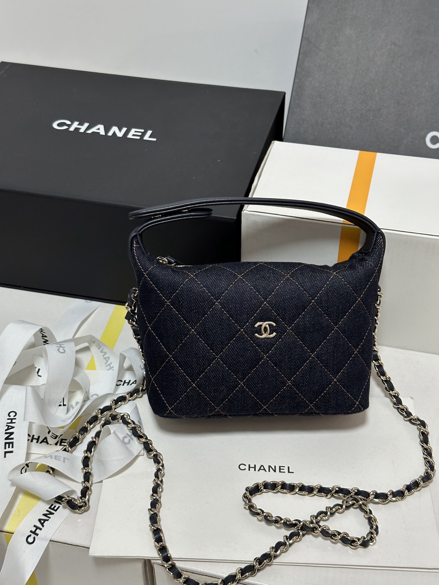 💥Chanel 261 Dark Blue Denim R&B Box Bag Limited Edition (26 items)