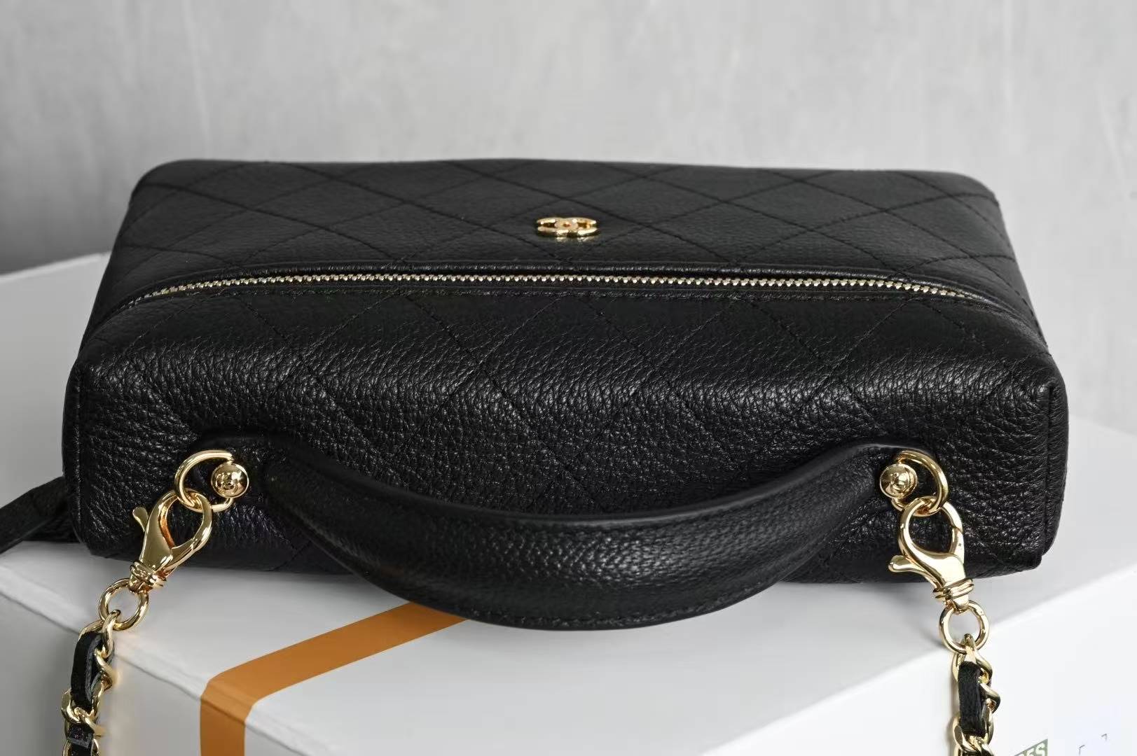 ✨New Arrival, In Stock✨ 26S Original L Box👛