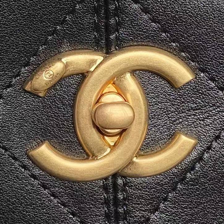 Chanel💘 25A Advanced Atelier AS5634 Hobo Bag