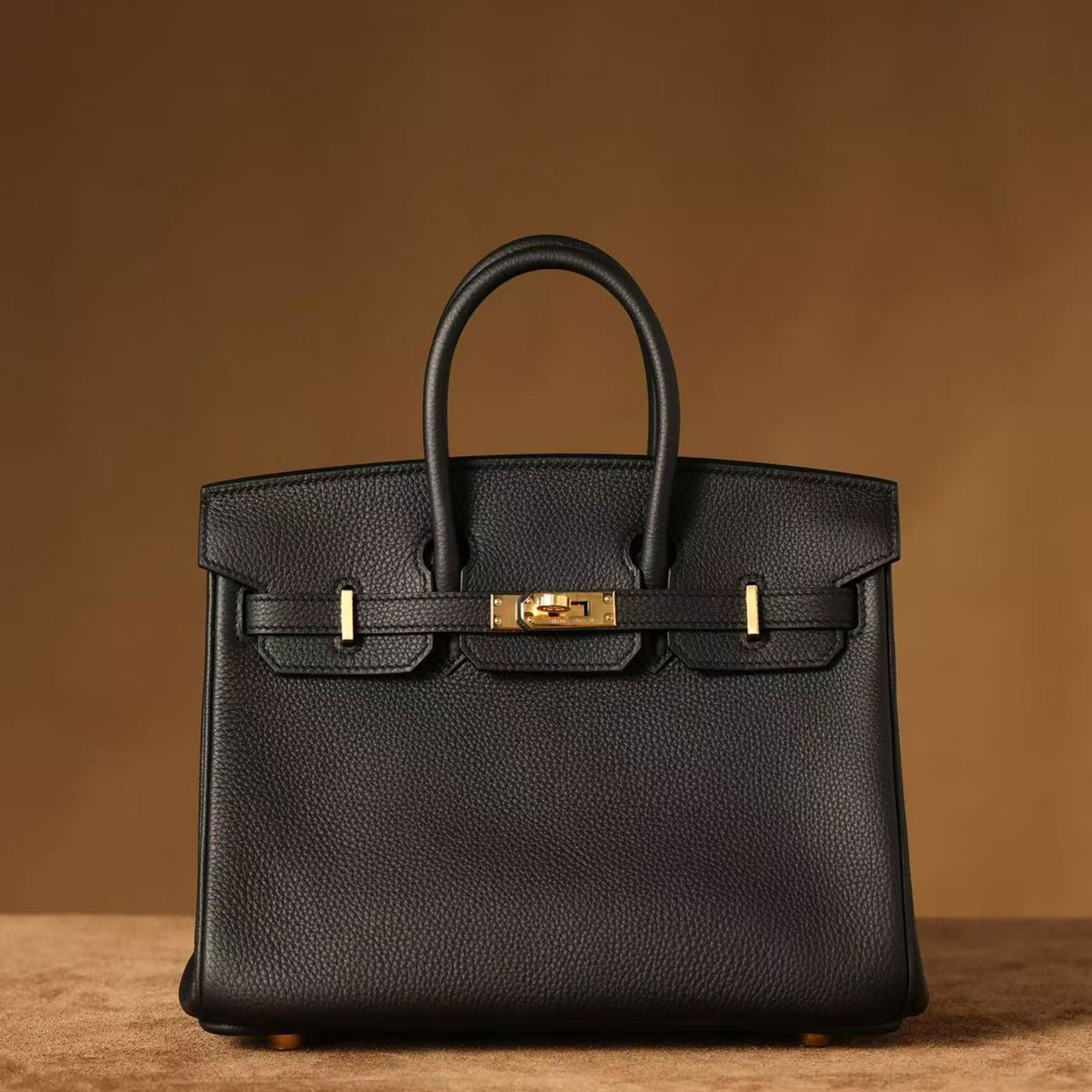 Herm è s Birkin 25 Black Togo Leather Gold Buckle Platinum Bag
